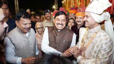 Photo of ऊर्जा मंत्री सिंह की बेटी की शादी में शामिल हुए सीएम यादव, वर-वधु को दिया आशीर्वाद