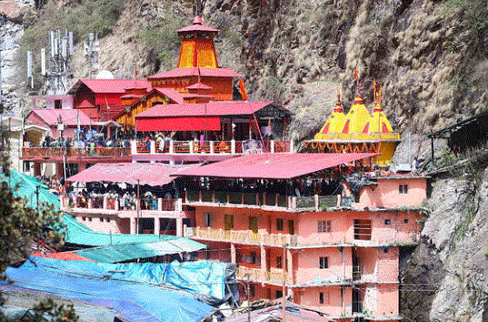 Photo of सूर्यकुंड में चावल उबालकर यात्री प्रसाद के रूप में ले जाते हैं घर, जानें क्या है मान्यता