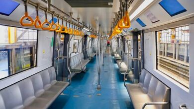 Photo of इंदौर की मेट्रो के फर्श पर बैठकर सफर किया तो भरना पड़ेगा जुर्माना