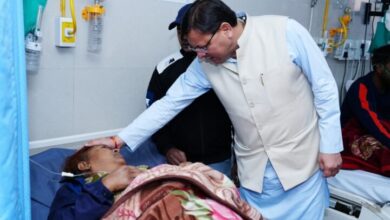 Photo of Dehradun NEWS: कुट्टू का आटा खाने से बीमार पड़े कई लोग, हालचाल जानने अस्पताल पहुंचे सीएम धामी और स्वास्थ्य मंत्री