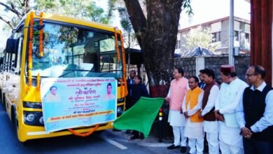 Photo of उत्तरकाशी के कलस्टर विद्यालयों के लिए 15 बसों को CM ने किया फ्लैग ऑफ