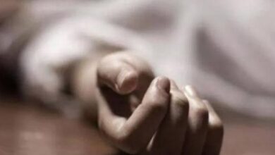 Photo of महिला को कमरे में खींचा, ब्लेड से किए वार, ईंट भी मारी