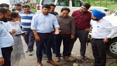 Photo of जम्मू:  उपायुक्त ने शहर में नागरिक बुनियादी ढांचे और स्वच्छता उपायों का किया निरीक्षण