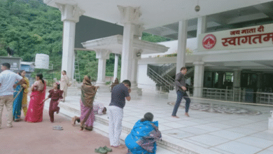 Photo of वैष्णो देवी के भक्तों के लिए अच्छी खबर, कल से फिर शुरू होगी यात्रा