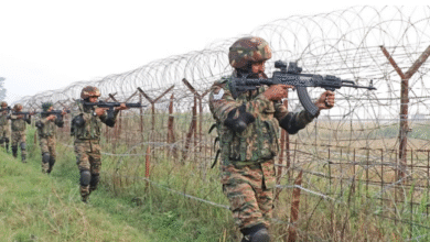 Photo of जम्मू-कश्मीर: अंतरराष्ट्रीय सीमा पर पाकिस्तानी ड्रोन की हरकत, BSF ने शुरू किया सर्च ऑपरेशन