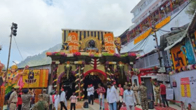 Photo of जम्मू कश्मीर: छठे नवरात्र पर मां वैष्णो देवी के दरबार में बढ़े श्रद्धालु