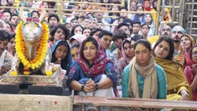 Photo of महाकाल का आशीर्वाद लेने उज्जैन पहुंची भारतीय महिला टीम