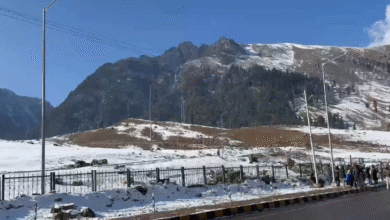 Photo of जम्मू-कश्मीर में कड़ाके की ठंड, कल कई इलाकों में हो सकता है स्नोफॉल